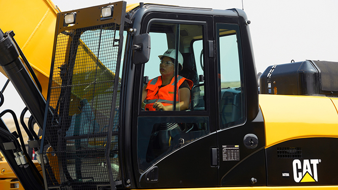 Ferreycorp celebra a las operadoras de maquinaria con evento digital