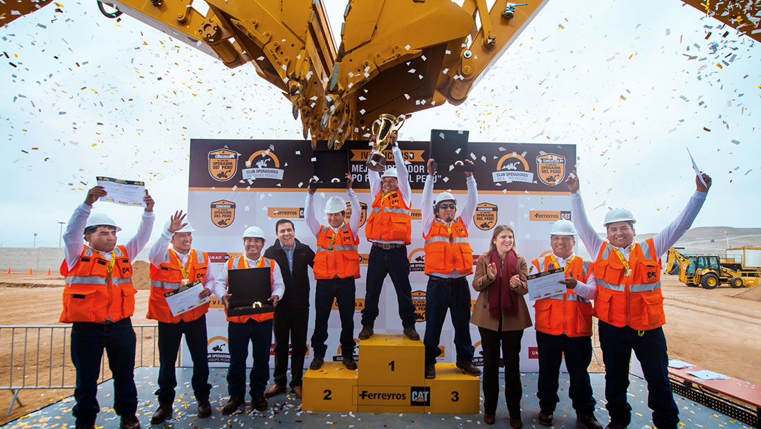 Ferreycorp premia a operadores que representarán al Perú en torneo de Caterpillar